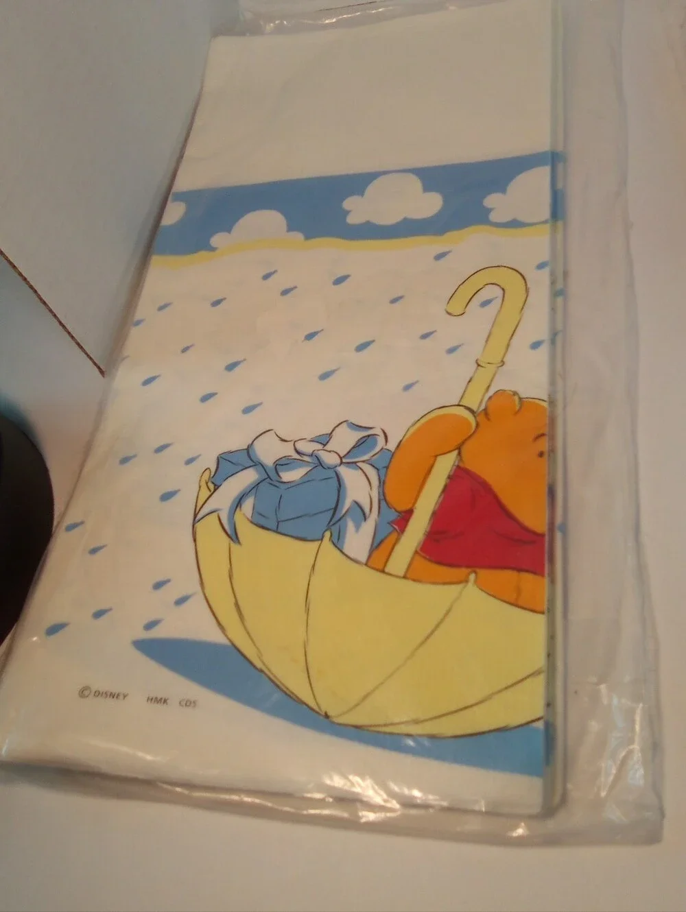 Vintage Winnie The Pooh Raining Baby Shower Table Cloth Paper Set Of 4